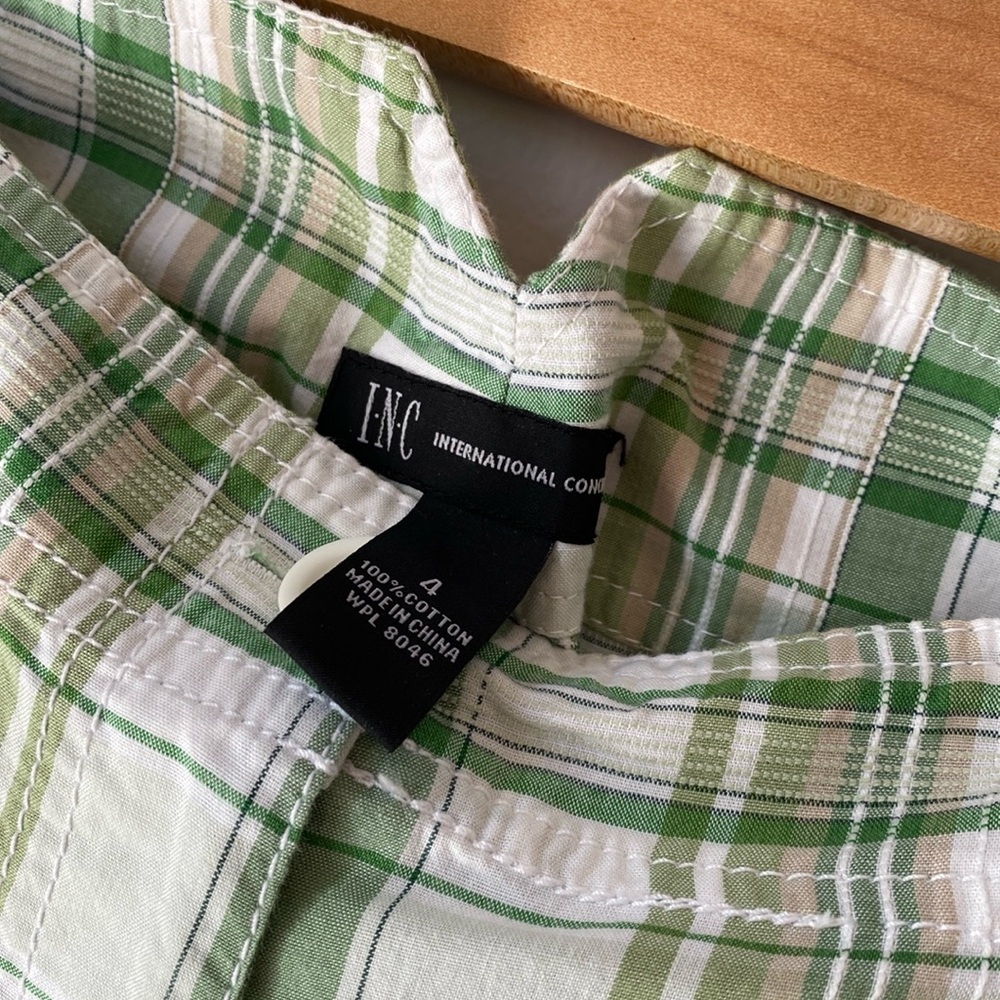 INC International Concepts green and white 100% cotton plaid shorts, size 4 - Picture 6 of 7